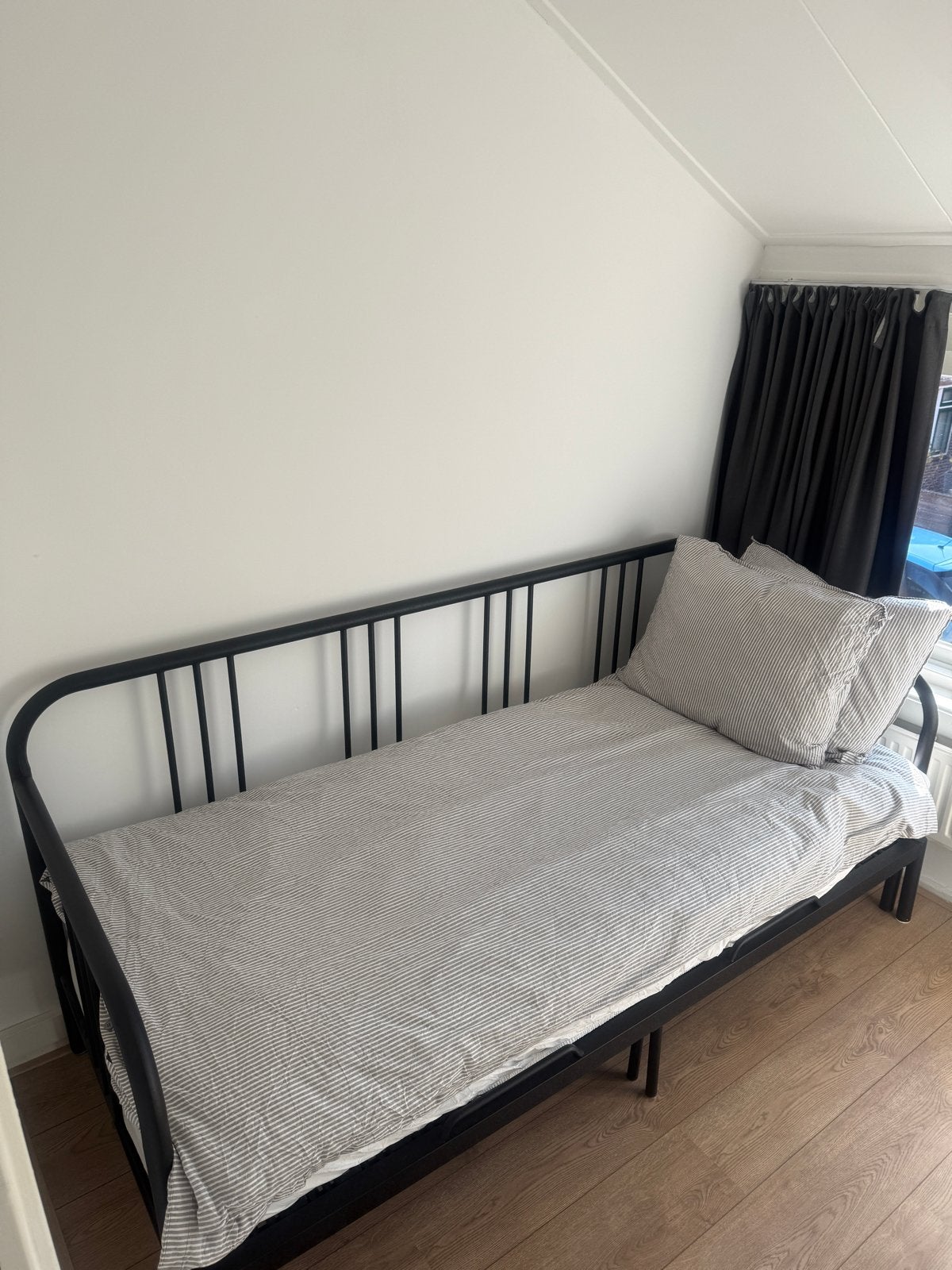 IKEA uitschuifbaar bed (een- of tweepersoons), Ophalen, Verstelbaar, Zwart, Tweepersoons