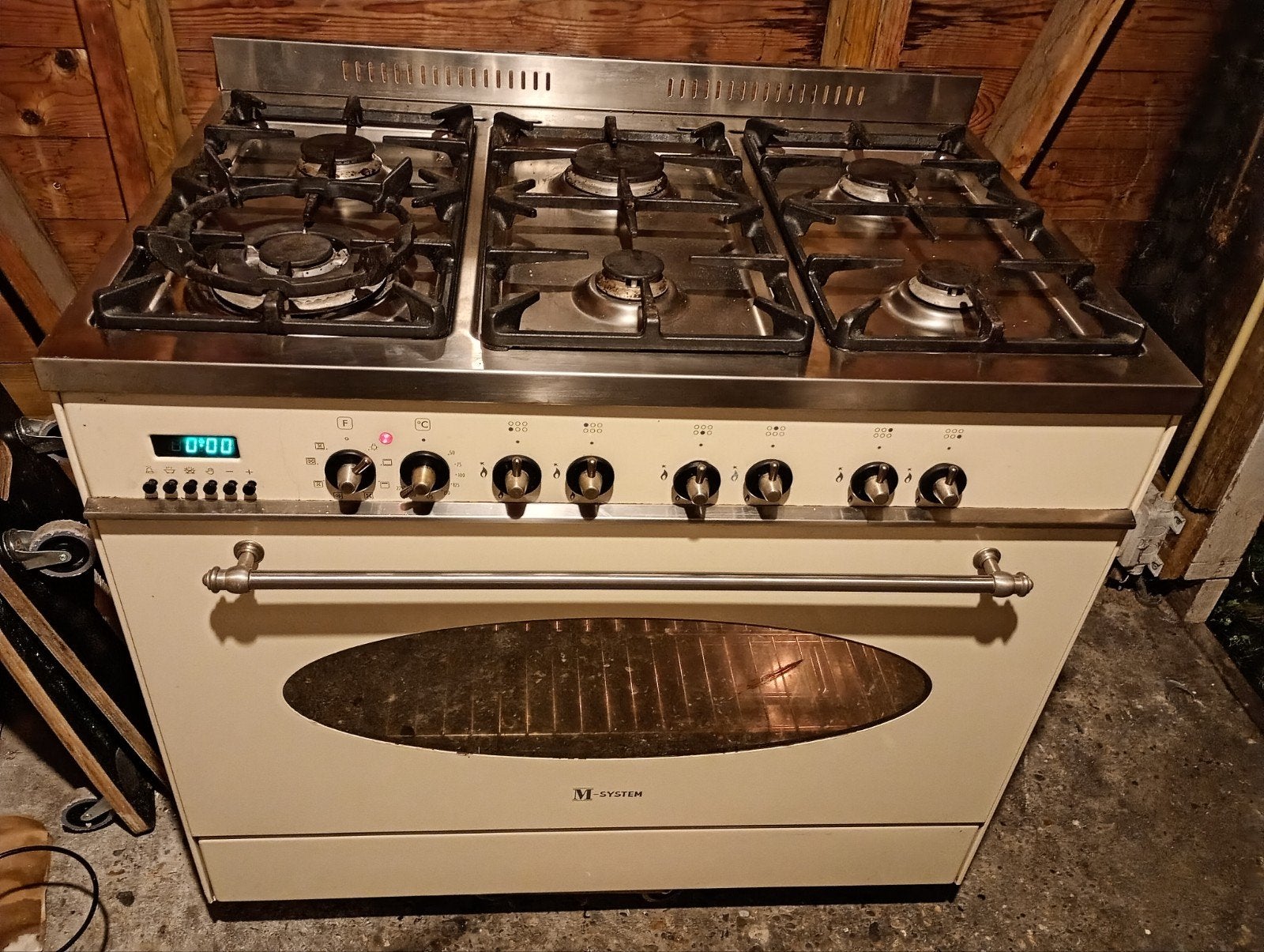 M-System Vrijstaand Gasfornuis met Oven - Zo goed als nieuw, Witgoed en Apparatuur, Ophalen, Hete lucht, 60 cm of meer, Zo goed als nieuw