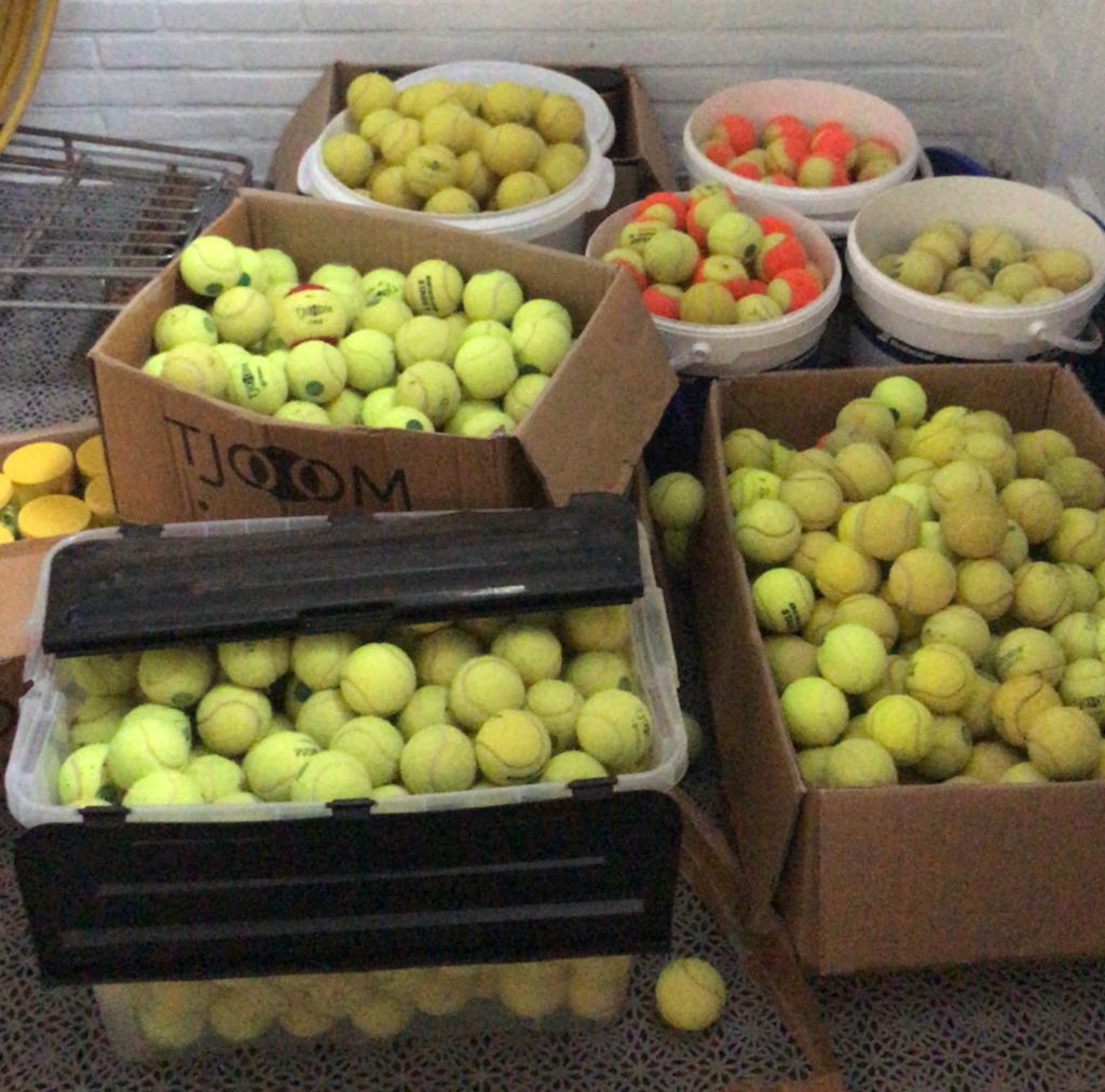 100 gebruikte tennisballen, ballen, hond, hondenspeelgoed, Ophalen of Verzenden, Gebruikt, Hondenballen