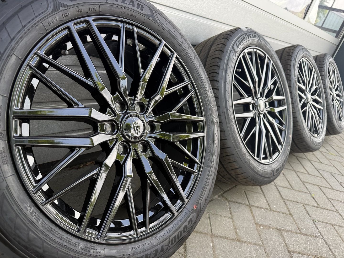 19 “ Ford Transit Custom Tourneo Nugget Camper 2025 velgen, 19 inch, Bestelwagen, -, -