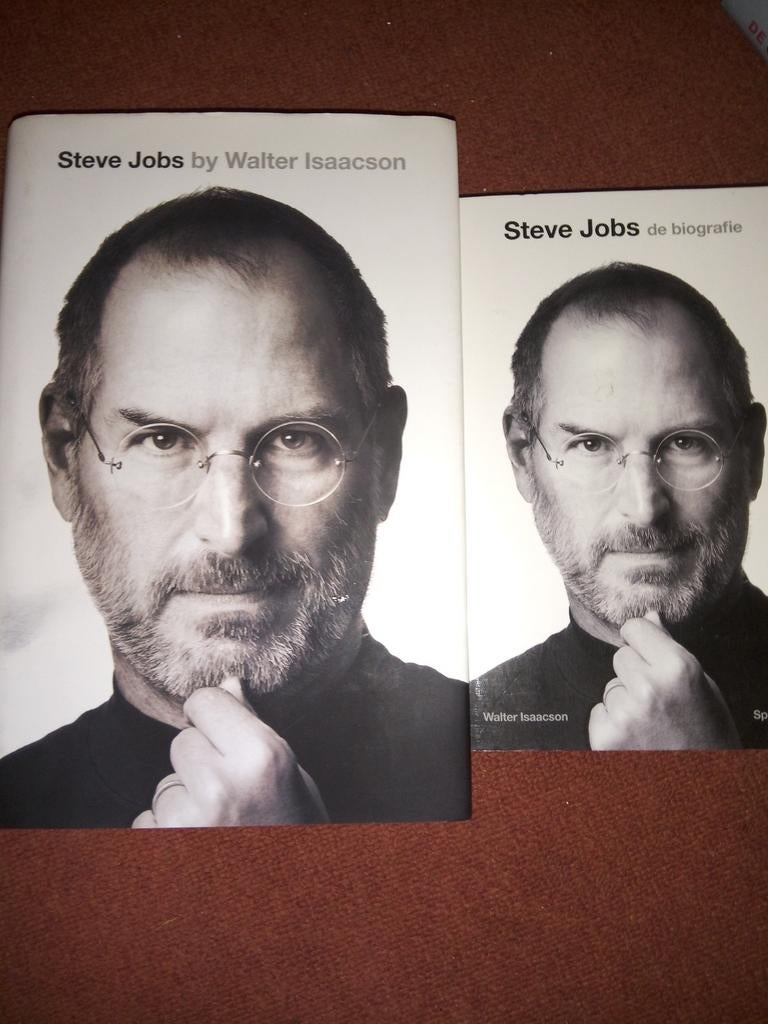 Steve Jobs biografie - Walter Isaacson (2 boeken), Verzenden, Gelezen, Overige