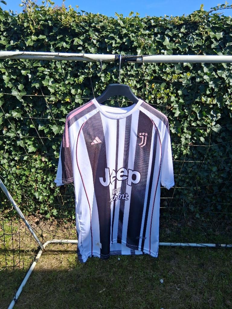 Juventus  voetbalshirt / Kenan Yildiz / Nieuw L, Ophalen of Verzenden, Nieuw, Shirt
