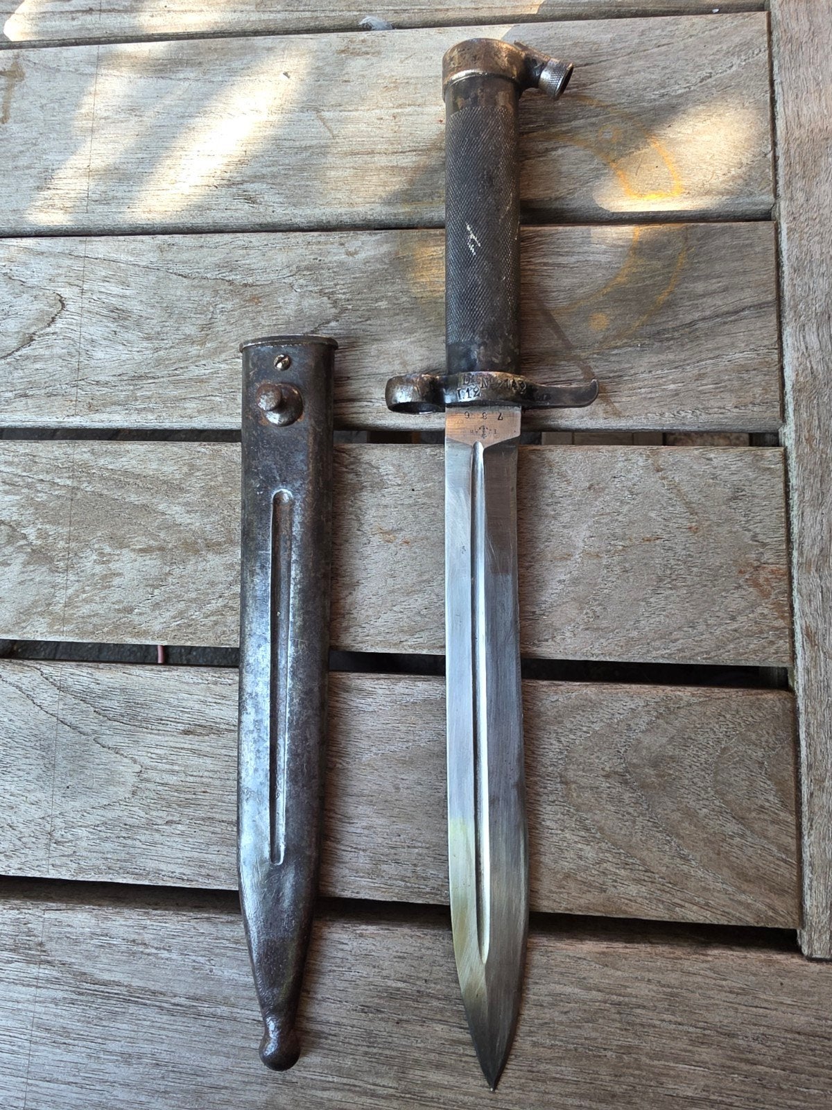 Antieke bajonet met schede - Marine, Ophalen of Verzenden, Marine, Overige gebieden, Mes of Dolk