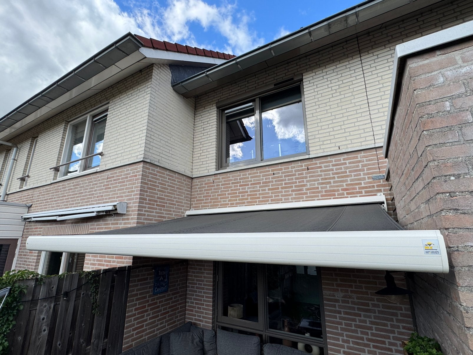 Elektrisch knikarmscherm 3,25 m breed, Ophalen, Elektrisch, Zo goed als nieuw, 150 tot 300 cm