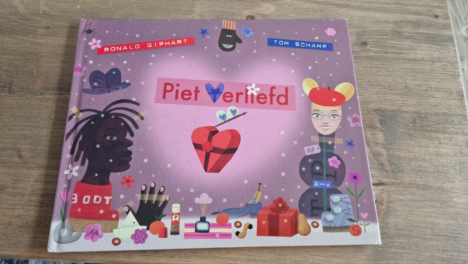 Piet verliefd - Ronald Giphart & Tom Schamp, Ophalen of Verzenden, Zo goed als nieuw, Ronald Giphart, Tom Schamp, Sprookjes