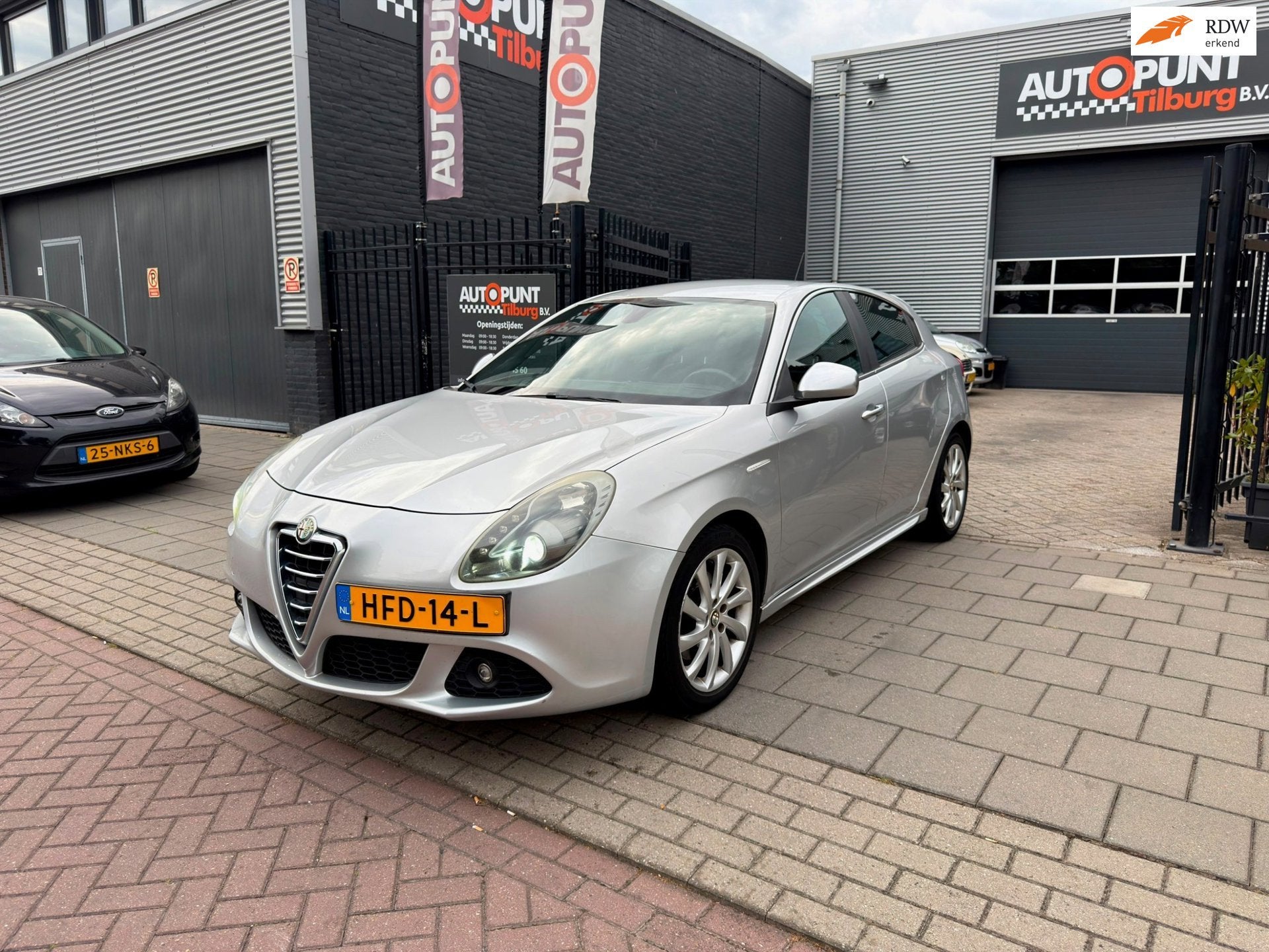 Alfa Romeo Giulietta 1.4 T Progression 2e Eigenaar! Airco PD, Voorwielaandrijving, Euro 5, Gebruikt, 4 cilinders