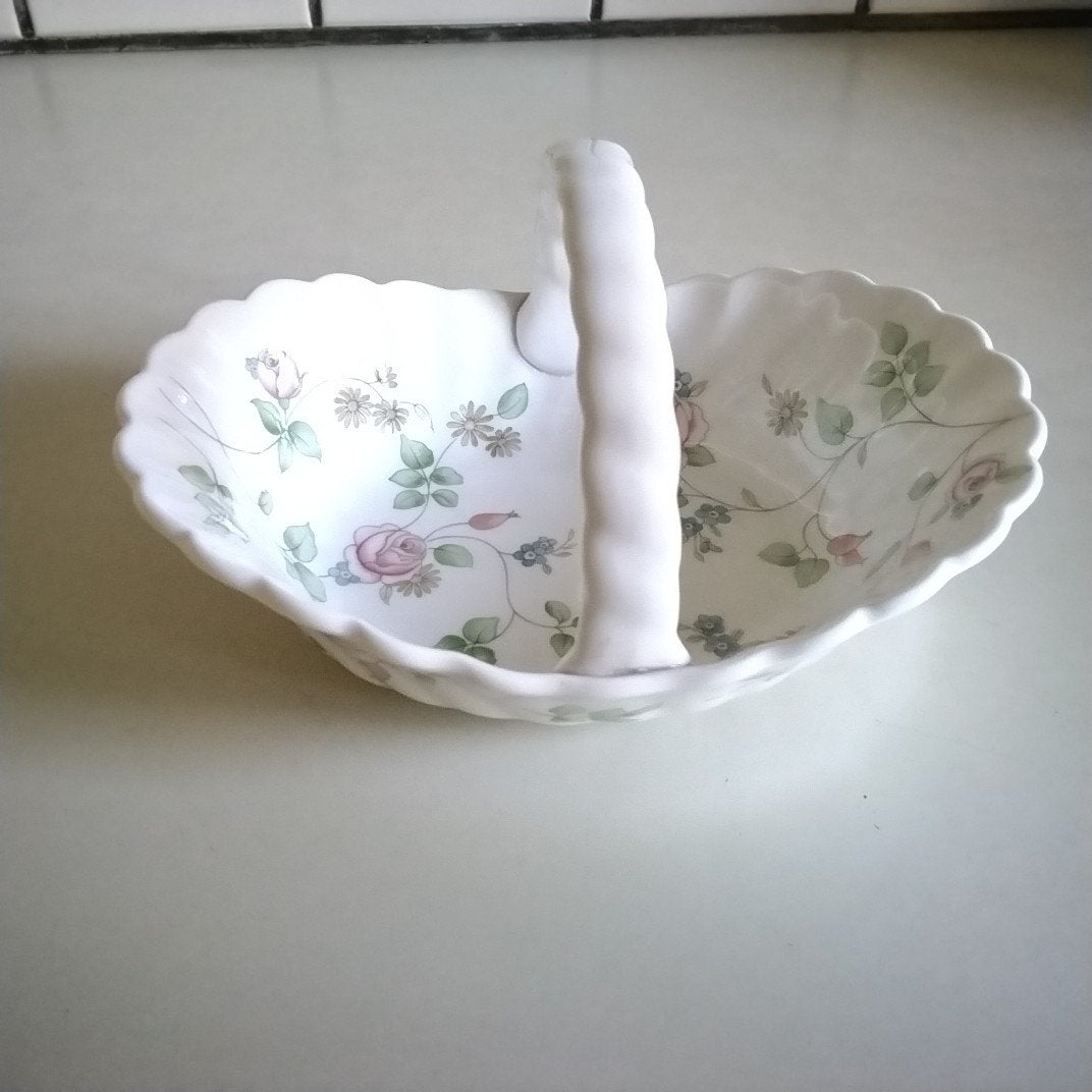 Wedgwood Rosehip Bonbonnière Mandje - Bone China 1991, Ophalen of Verzenden