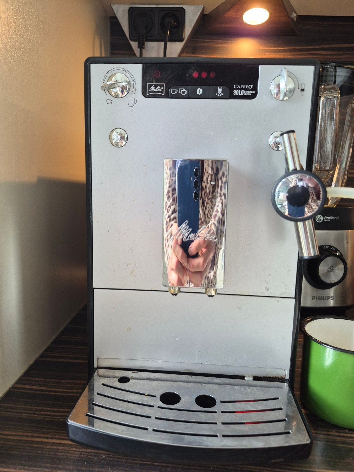 Melitta Caffeo Solo & Perfect Milk Koffiemachine, Gebruikt, Koffiemachine, 2 tot 4 kopjes, Afneembaar waterreservoir