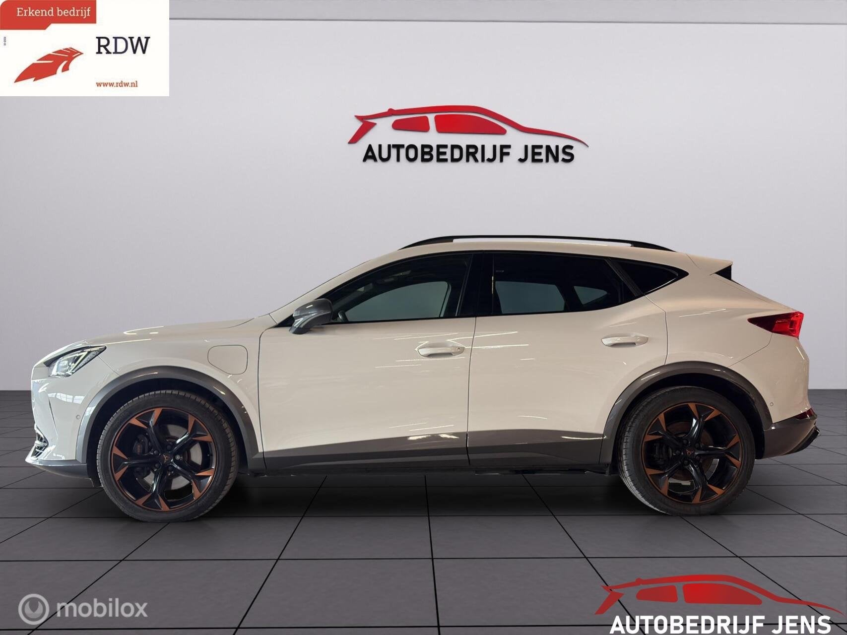 CUPRA Formentor 1.4 e-Hybrid VZ Copper Edition|PANO|st. memo, Auto's, Gebruikt, 4 cilinders, Formentor, Verwarmde buitenspiegels