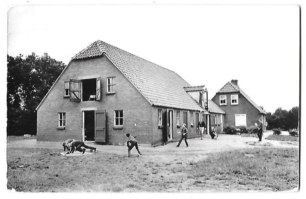 Garderen Kampgebouw Meerveld Ansichtkaart uit 1978  (B620, Ophalen of Verzenden, 1960 tot 1980, Gelopen