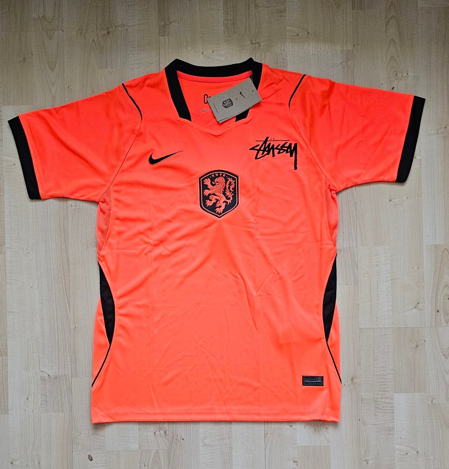 WK 26 Stussy Nederland thuis-shirt maat S, Ophalen of Verzenden, Nieuw, Shirt