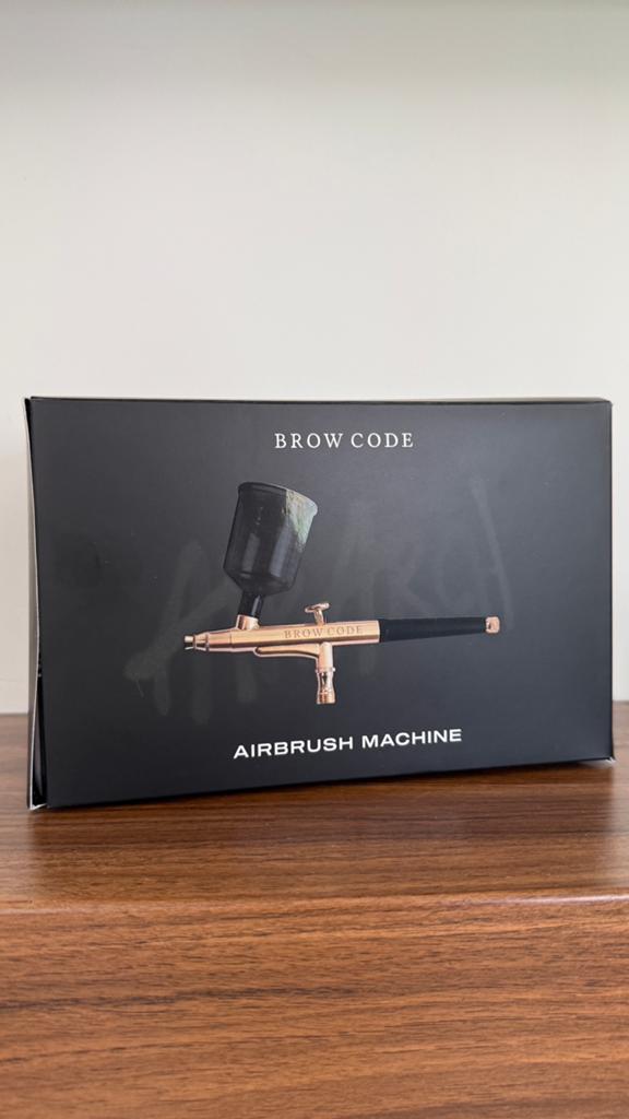 Browcode airbrush, Gehele gezicht, Zwart, Ophalen of Verzenden, Zo goed als nieuw