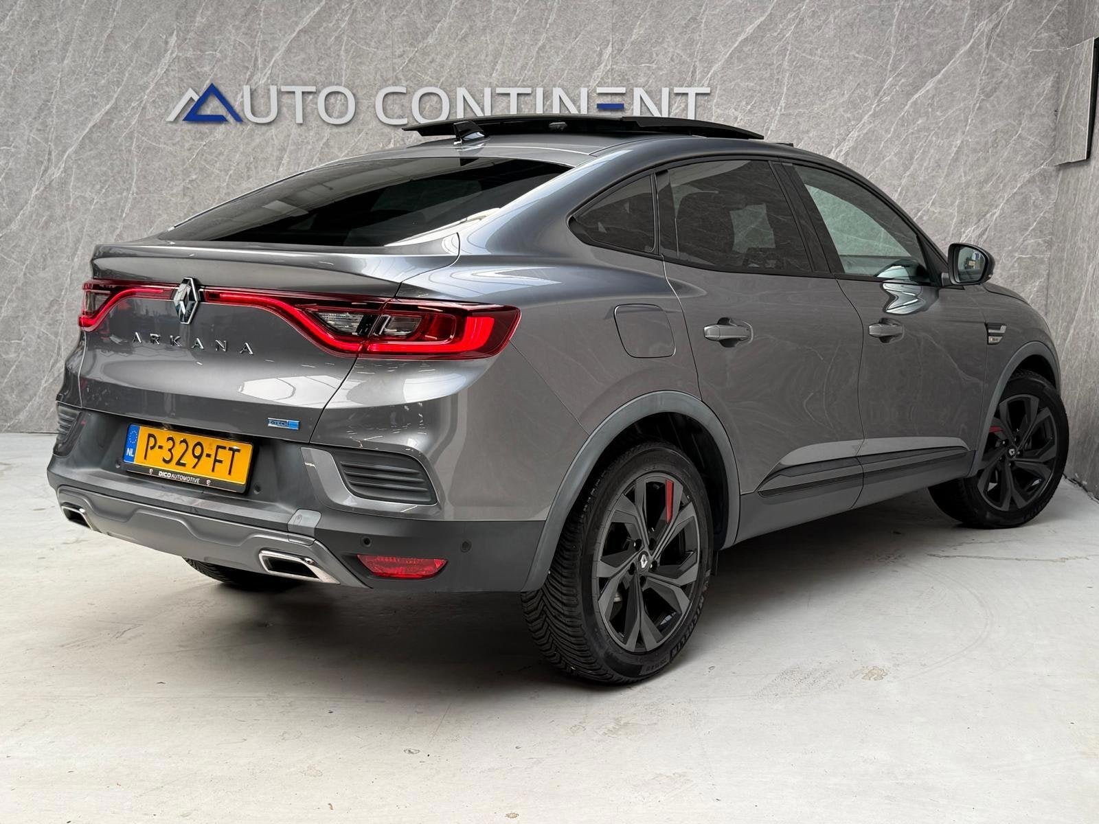 Renault Arkana 1.6 E-Tech Hybrid 145 R.S. Line / 1e Eigenaar, Auto's, Gebruikt, 4 cilinders, Origineel Nederlands, 760 kg