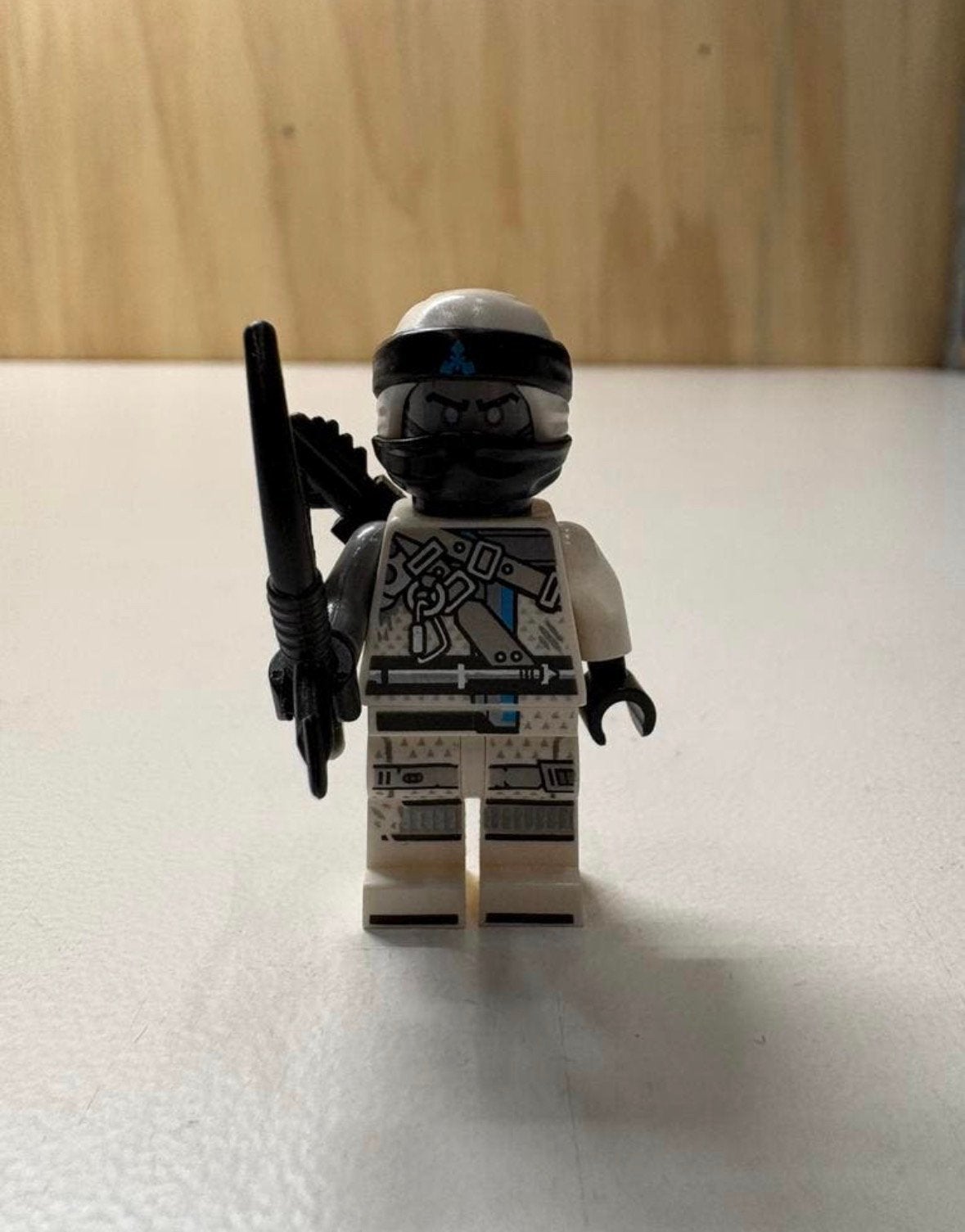 Lego Ninjago Zane Hunted minifig - njo0458, Compleet, Lego, Ophalen of Verzenden, Zo goed als nieuw