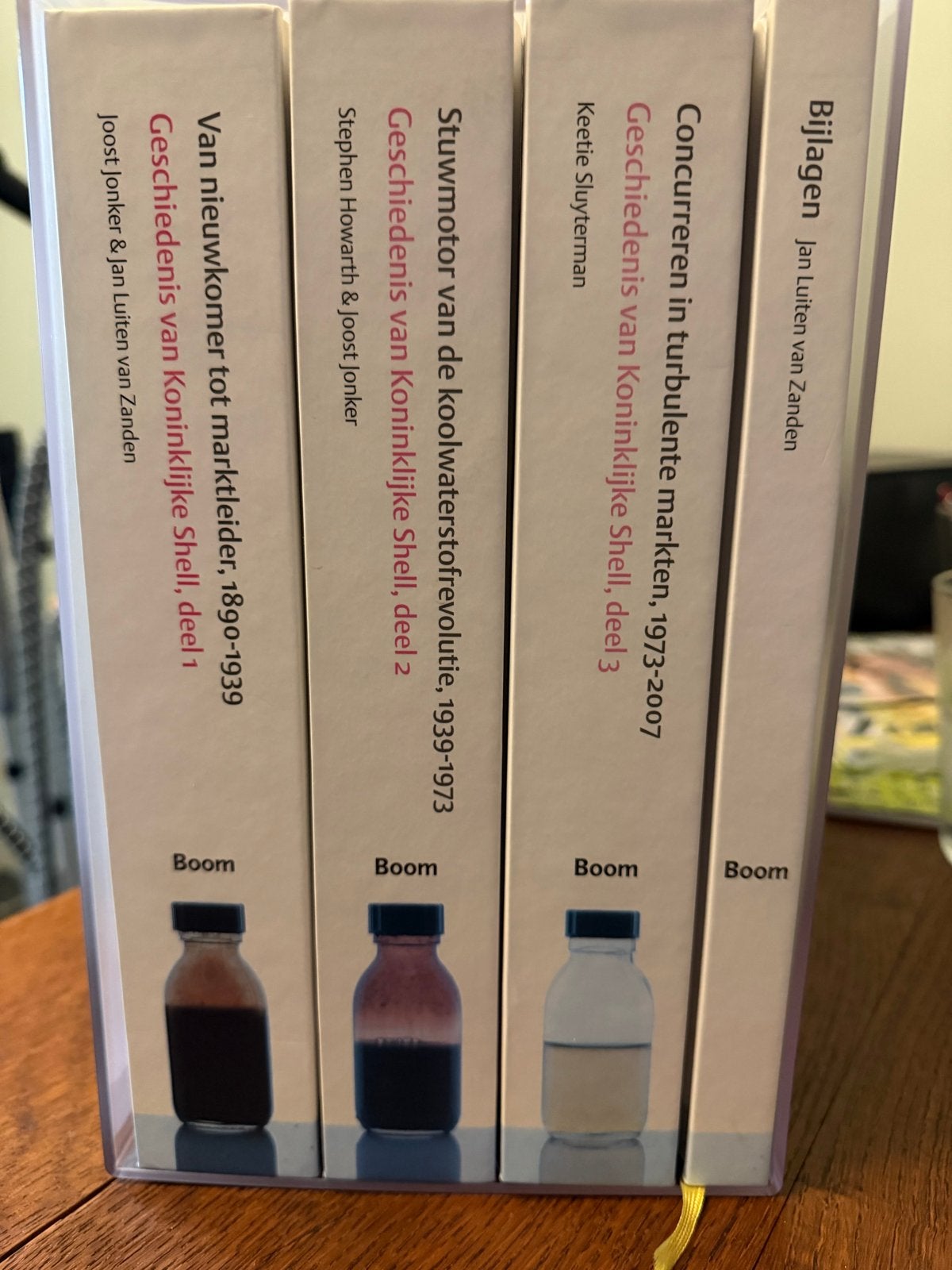 Geschiedenis van Koninklijke Shell (4 delen + 3 dvd's), Ophalen of Verzenden, 20e eeuw of later, Zo goed als nieuw