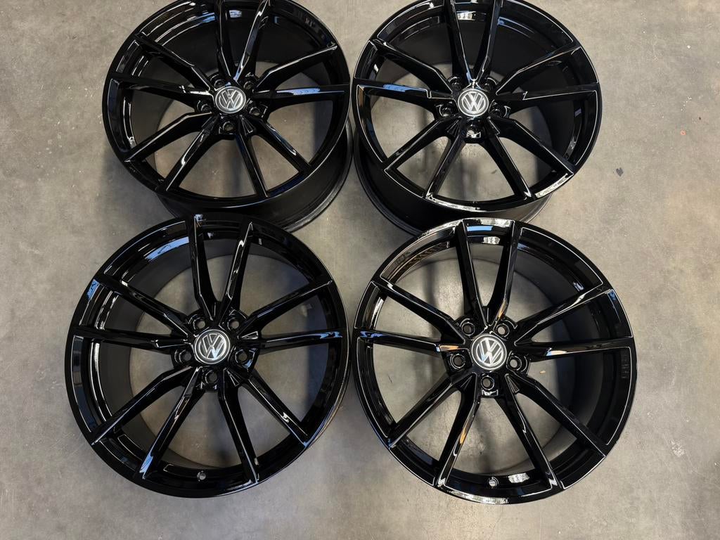 19 inch Origineel Volkswagen Pretoria Velgen GOLF 7.5 GTI R, Auto-onderdelen, Banden en Velgen, 19 inch, Gebruikt, Velg(en), Ophalen of Verzenden