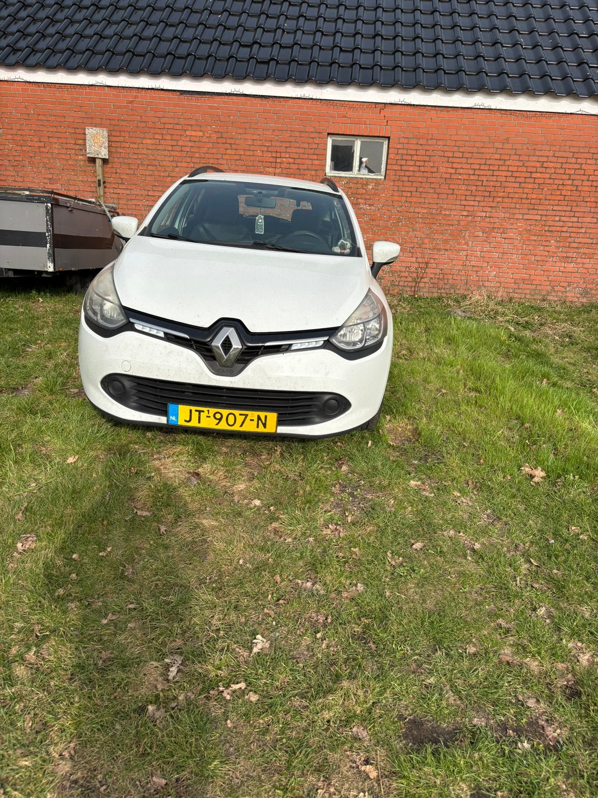 Renault Clio 0.9 TCE 90 Estate 2016 Wit, Auto's, Voorwielaandrijving, 898 cc, 580 kg, 1064 kg