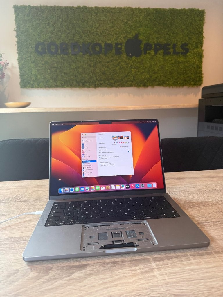 MacBook Pro 14 inch m2 16GB 512GB | Defect, Gebruikt, Cupertino California, Support@apple.com, Ophalen