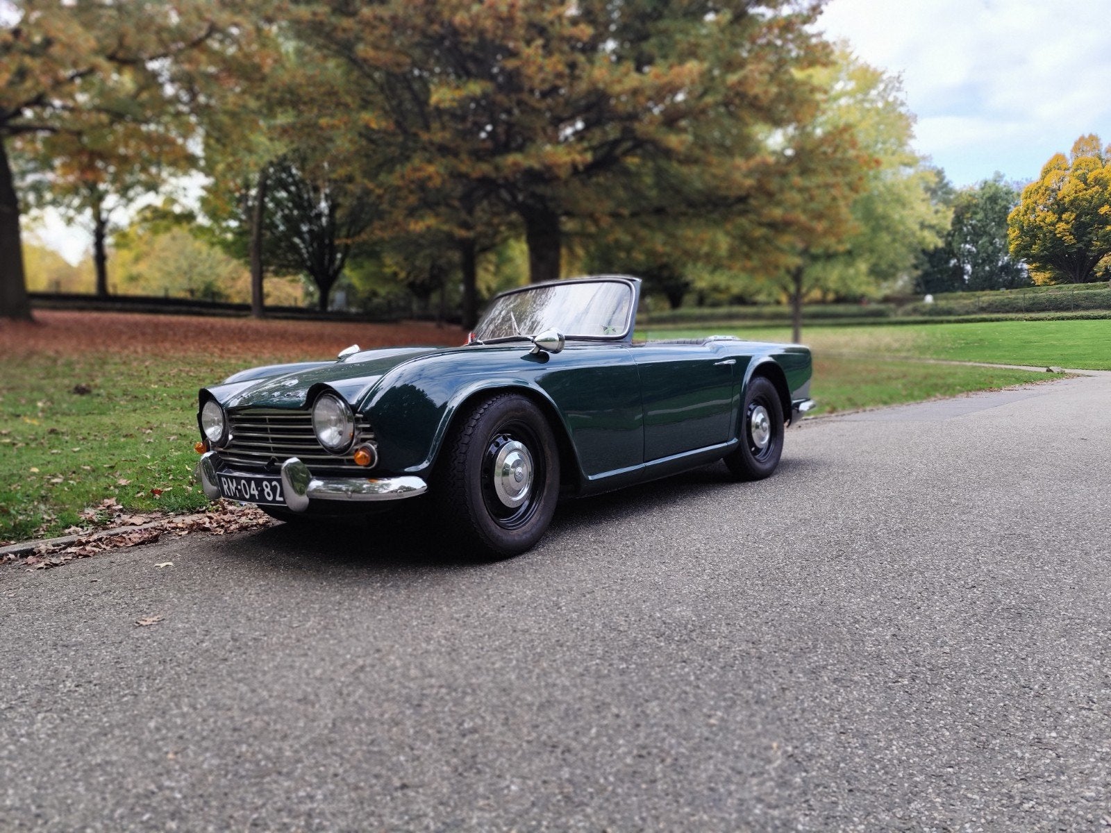 Triumph 1966 British racing Green, Auto's, Triumph, Achterwielaandrijving, Zwart, 4 cilinders, Cabriolet