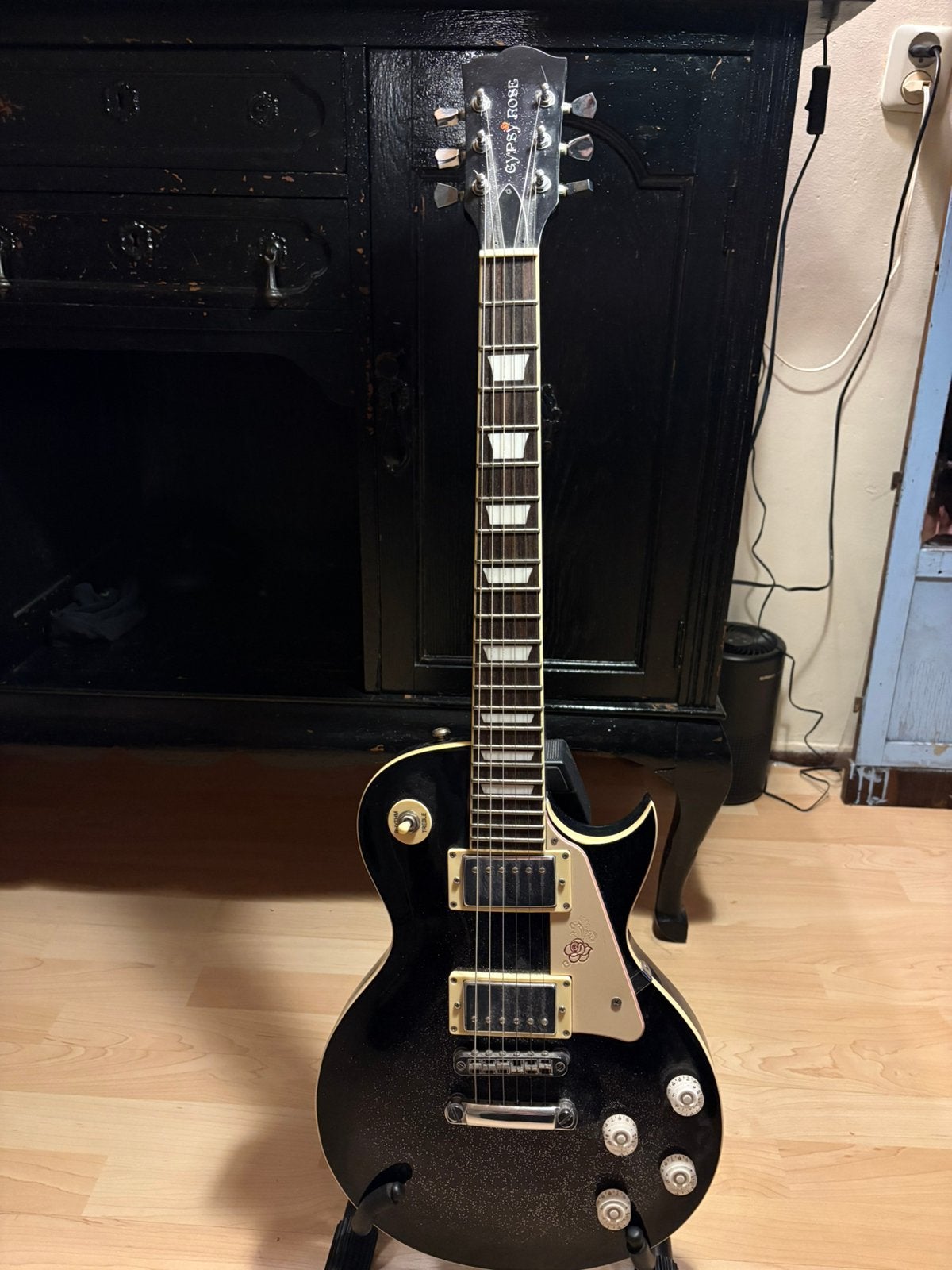 Gypsy Rose gitaar Les Paul model, Muziek en Instrumenten, Ophalen, Zo goed als nieuw, Solid body, Overige merken
