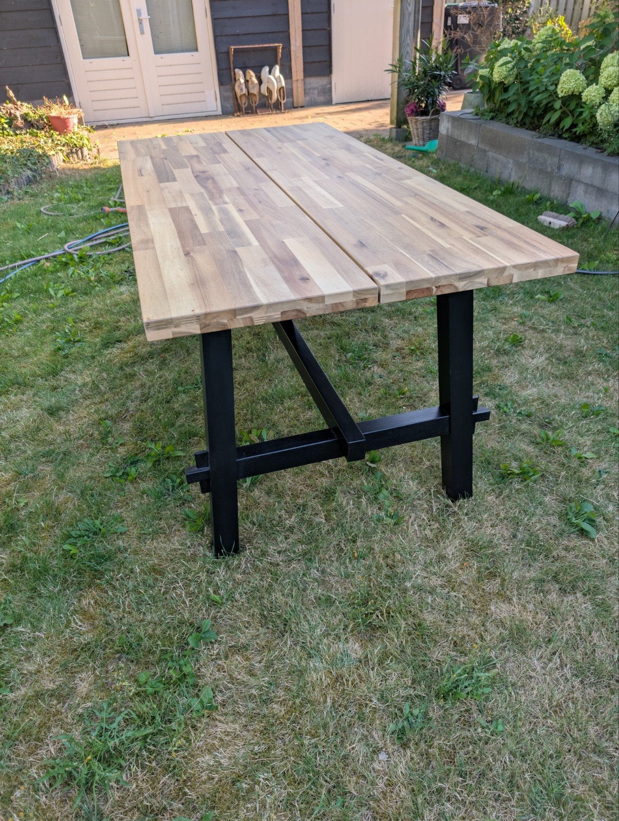 IKEA SKOGSTA eettafel 160 cm - massief acaciahout, Ophalen, Modern, Landelijk, Robuust, Gebruikt, 50 tot 100 cm