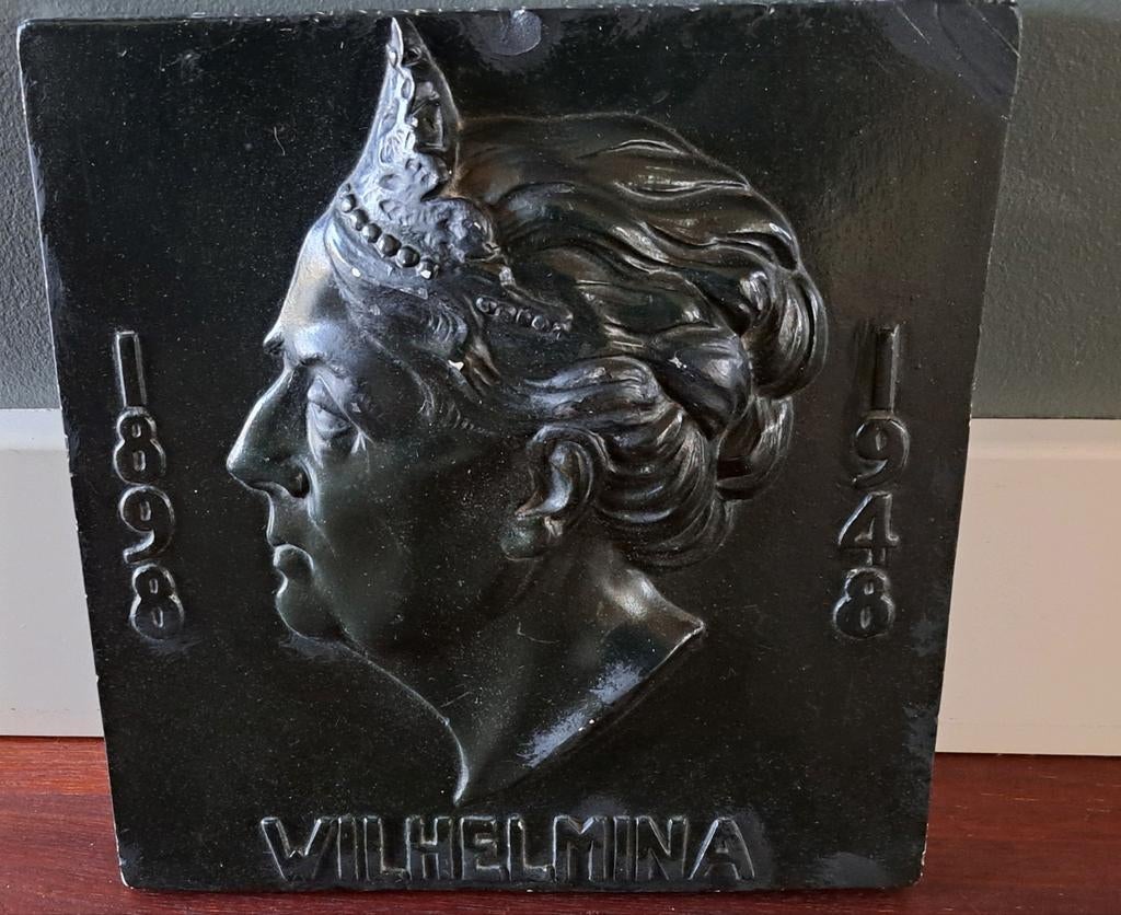 Wilhelmina wandplaquette 1898-1948, antiek, Verzenden