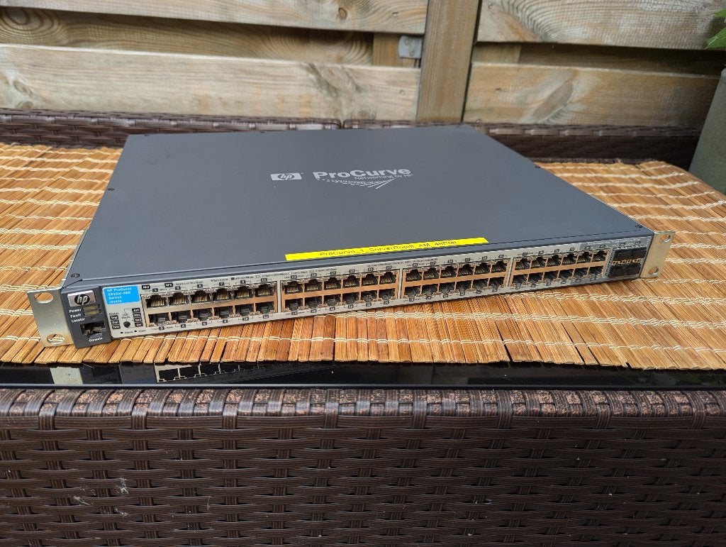 HP ProCurve 2910al-48G (4xSFP), Computers en Software, Netwerk switches, Ophalen, Zo goed als nieuw