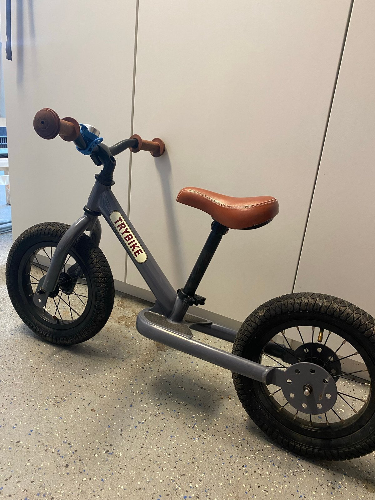 Trybike Kinderloopfiets - 2-in-1 Drie- en Loopfiets, Ophalen, Zo goed als nieuw, Minder dan 16 inch