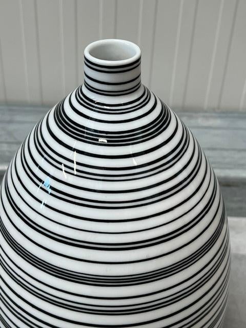 Jaren 90 vaas zwart wit design retro bloemenvaas vase, ., Ophalen of Verzenden, Zo goed als nieuw, Modern
