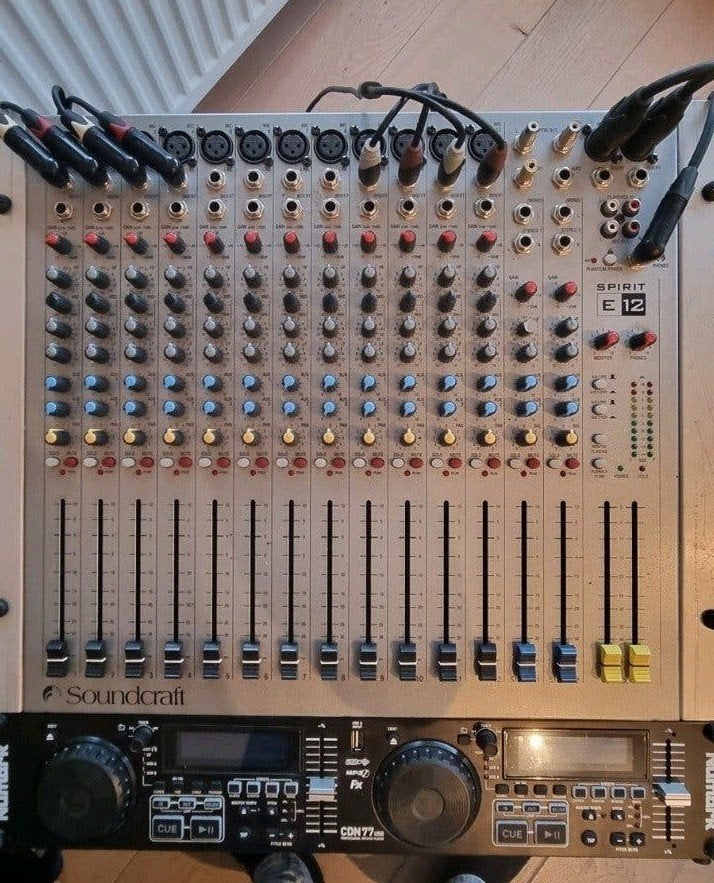 Soundcraft Spirit E12 Mengpaneel, Ophalen, Gebruikt, 10 tot 20 kanalen, Microfooningang