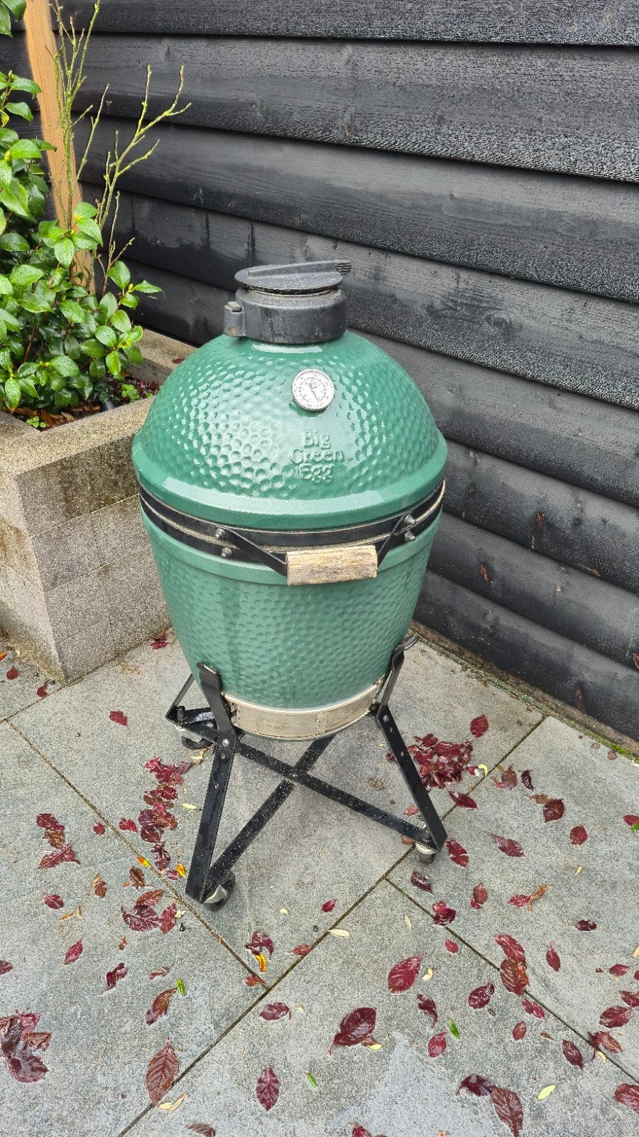 Big Green Egg Medium met onderstel en accessoires, Ophalen, Gebruikt, Big Green Egg, Met accessoires