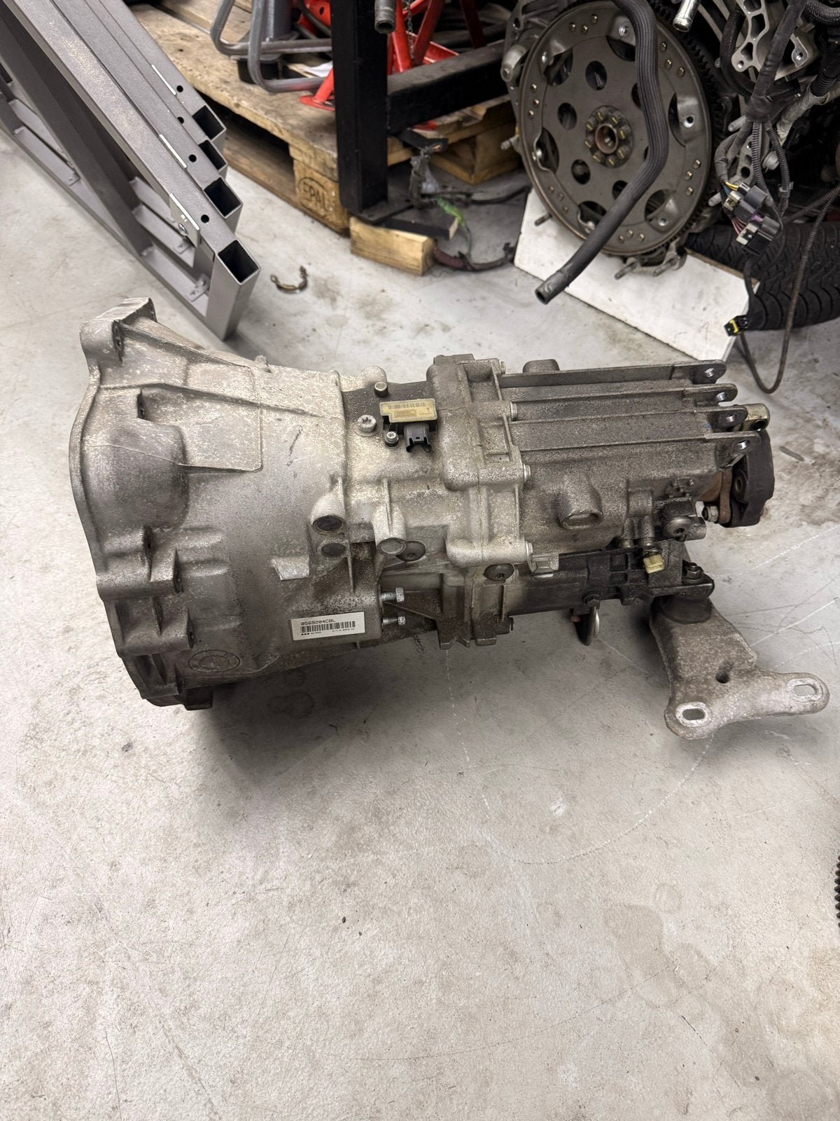 BMW E90 6-bak versnellingsbak compleet met toebehoren, Auto-onderdelen, Ophalen, Gebruikt, BMW