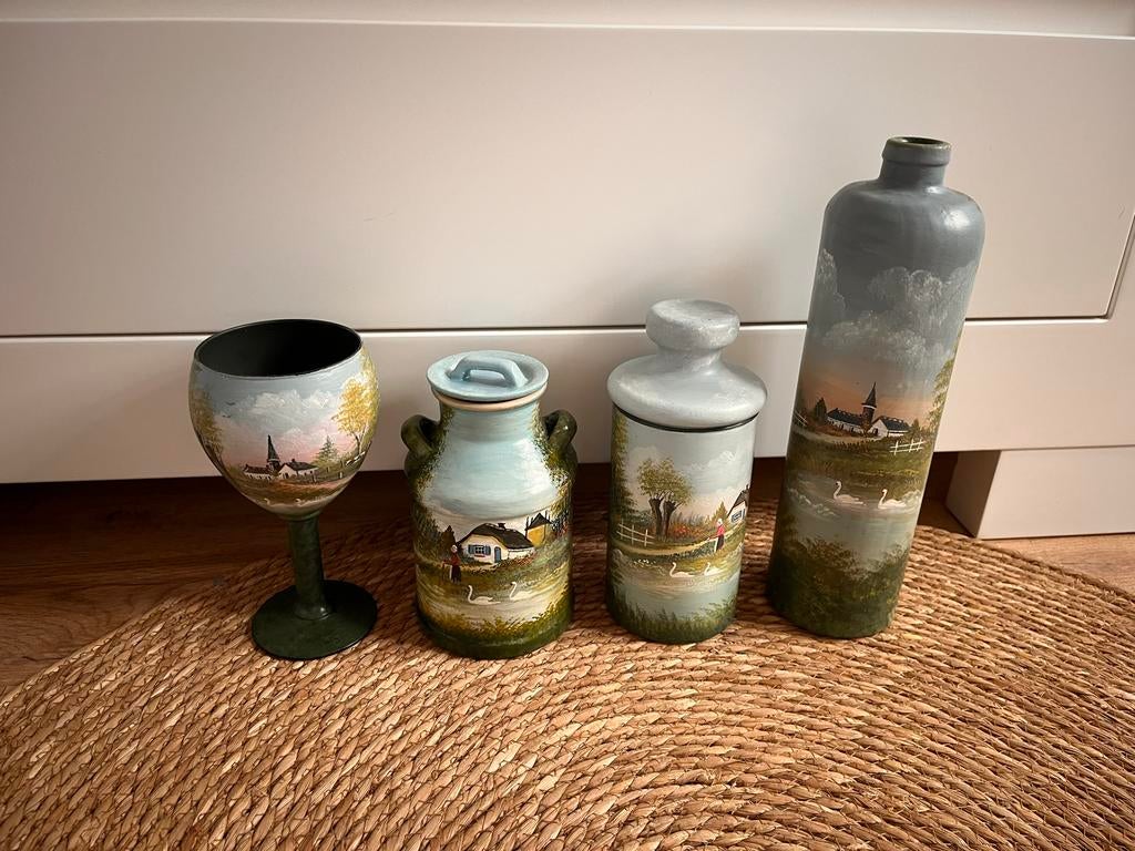 Set van 4 handgeschilderde decoratieve vazen/potten, Ophalen
