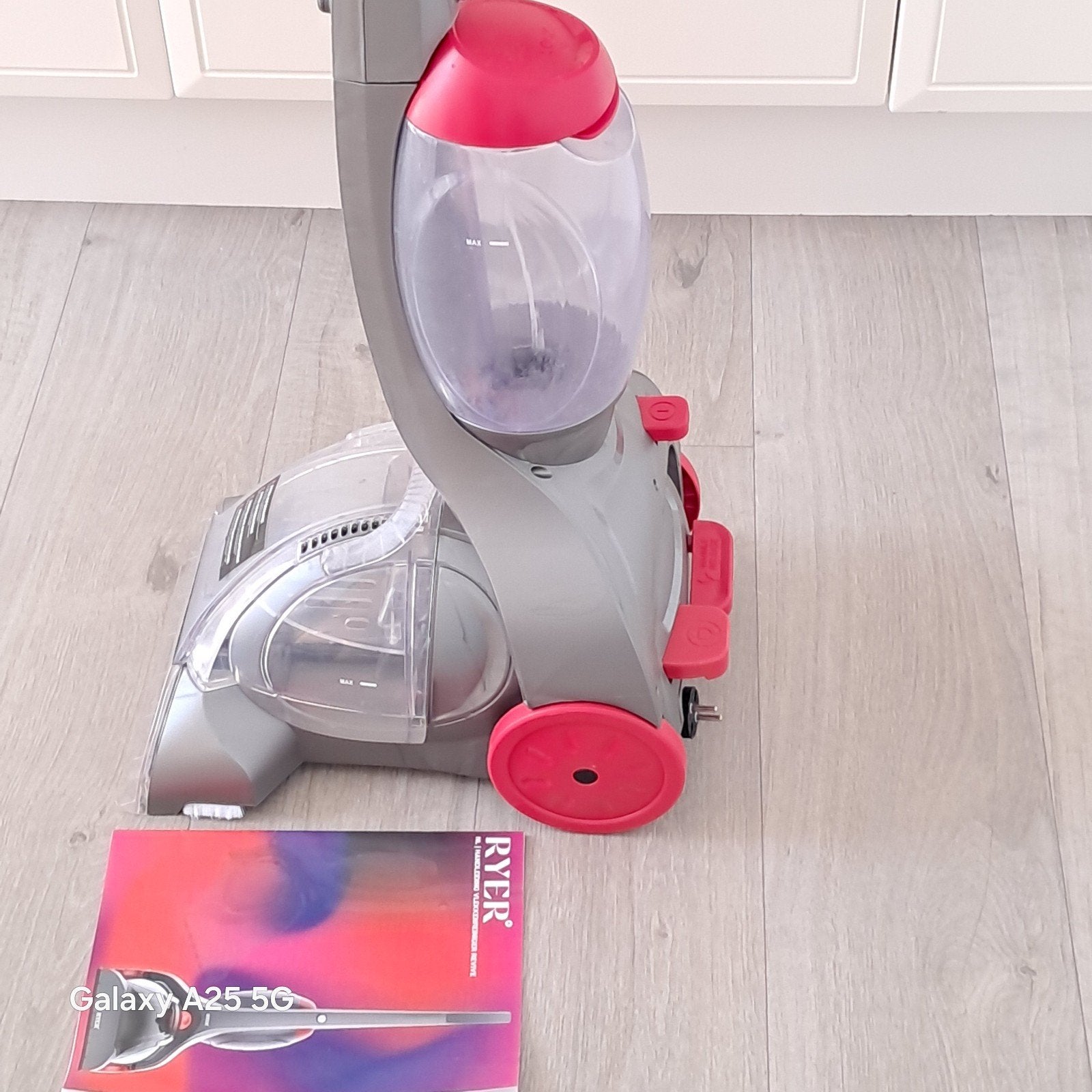 Ryder Tapijtreiniger - Diepe Reiniging voor Tapijt, Witgoed en Apparatuur, Overige merken, Zo goed als nieuw, Vloerreiniger, Ophalen