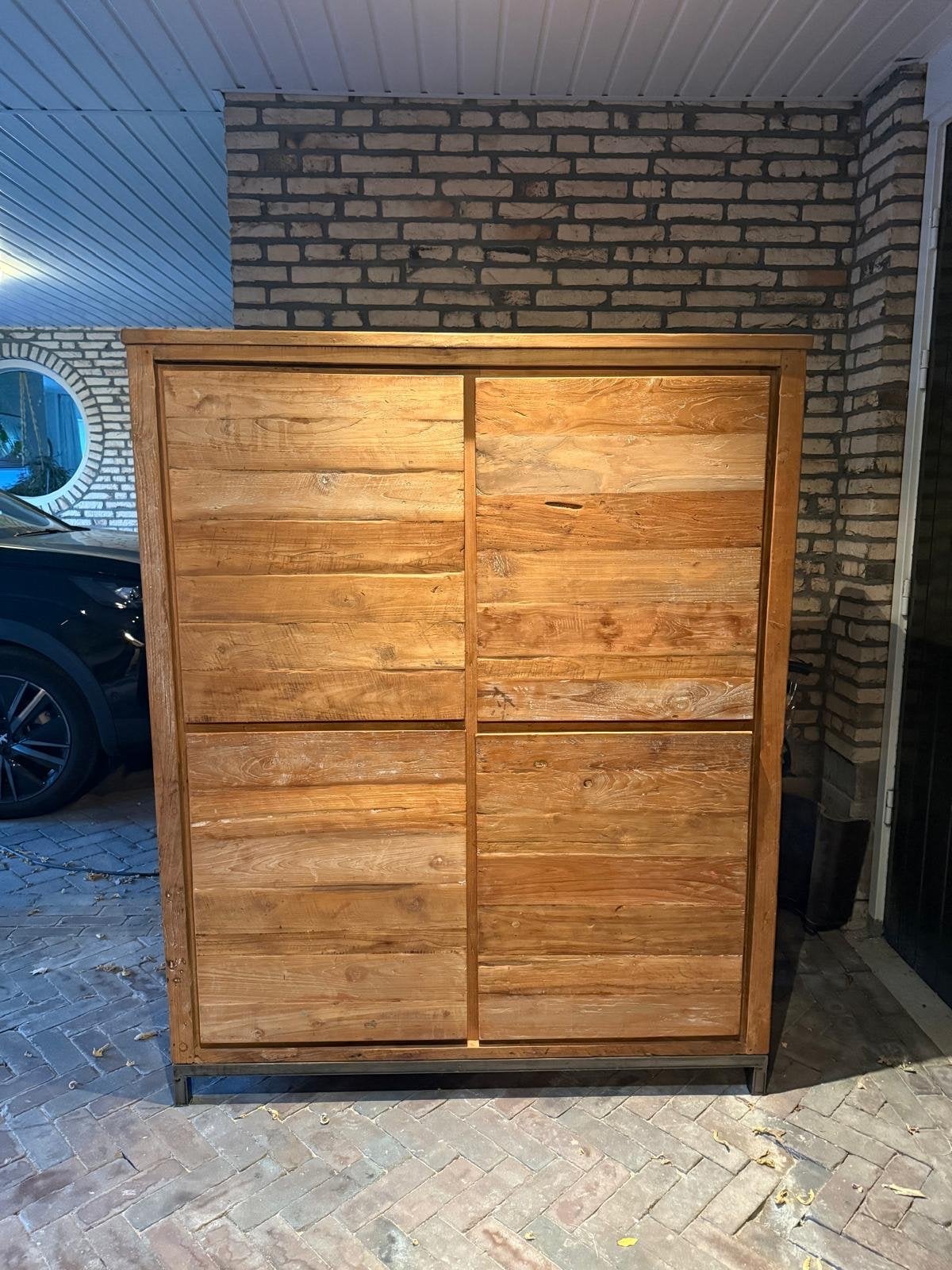 Massief Teakhouten Kast met Dubbele Deuren en Planken, Huis en Inrichting, Ophalen, 100 tot 150 cm, Teakhout, Zo goed als nieuw
