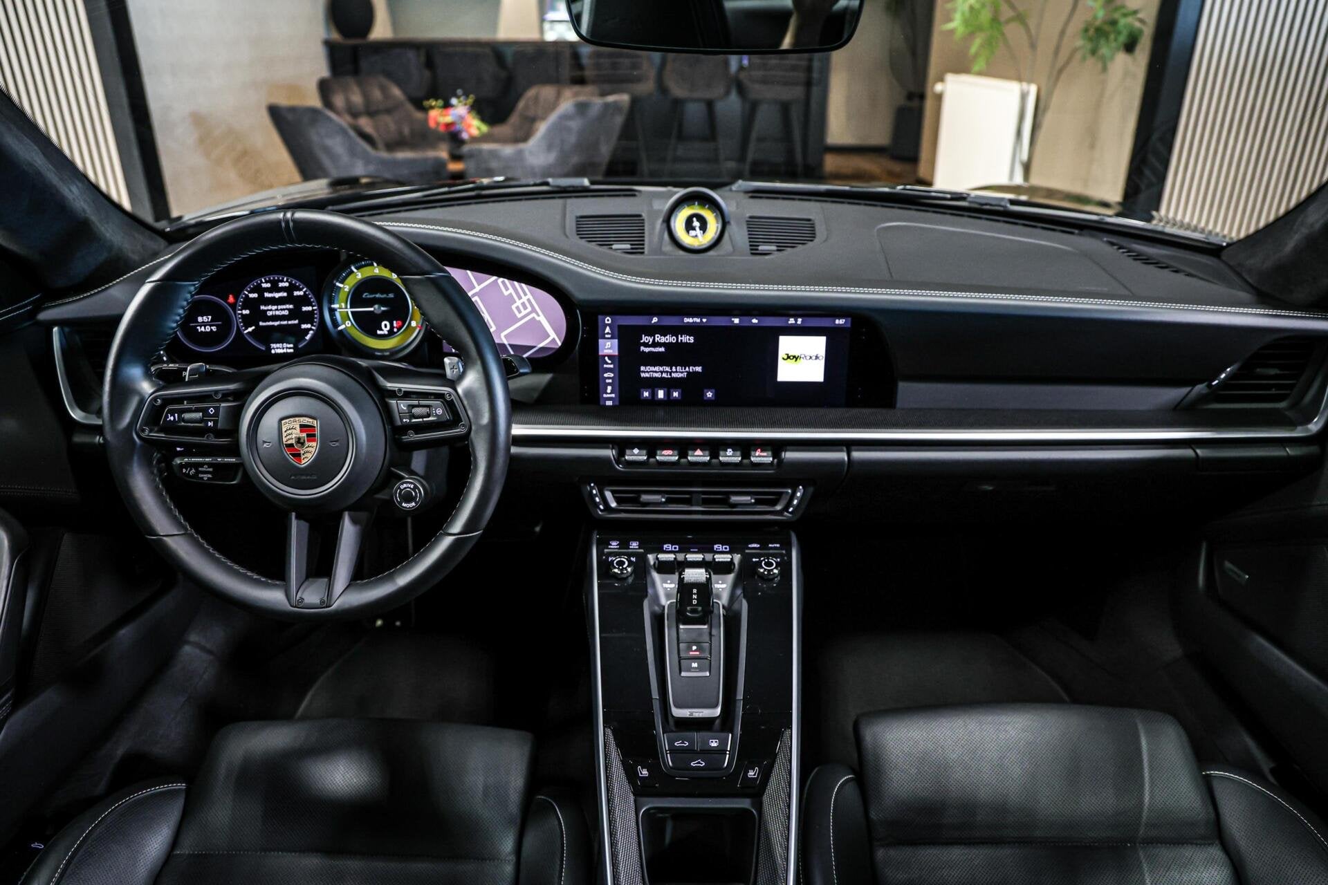 Porsche 911 3.8 Turbo S|PCCB|Matrix|Chrono|Schuifdak|Carbon, Automaat, Gebruikt, Met garantie (alle), 4 stoelen
