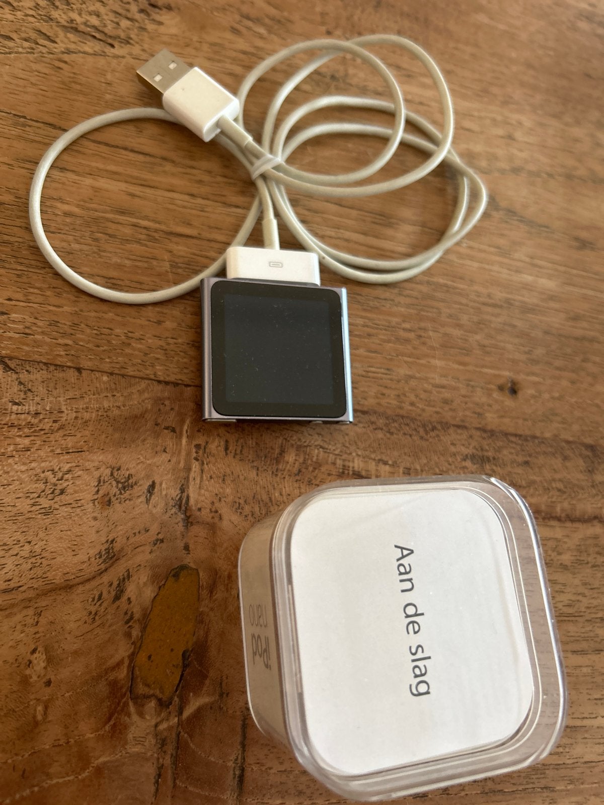 Apple iPod Nano 6e generatie met oplaadkabel, Audio, Tv en Foto, Mp3-spelers | Apple iPod, Gebruikt, Ophalen of Verzenden, Nano