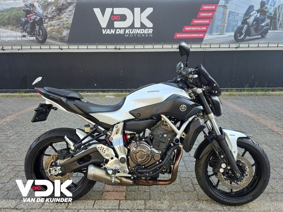 YAMAHA MT 07 ABS (bj 2015) 15,673 km, Motoren, Motoren | Yamaha, 2 cilinders, Motorrijbewijs A, Bedrijf, Onbekend