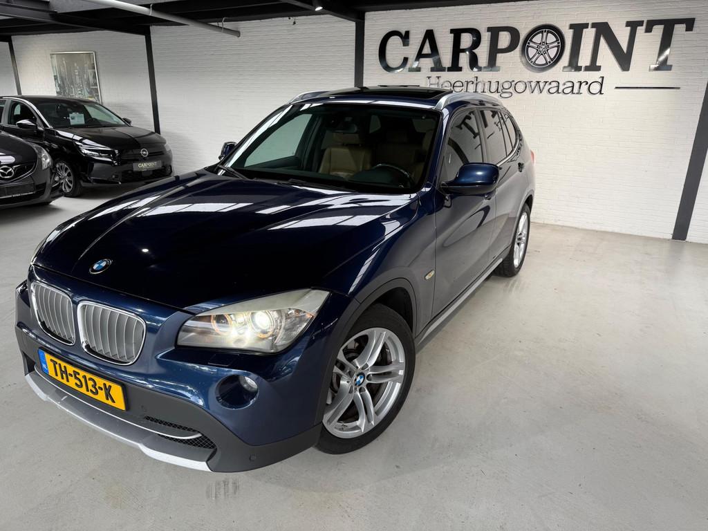 BMW X1 XDrive23d Executive 2010 Automaat 204PK Pano Leer Nav, Auto's, Euro 5, 4 cilinders, 2000 kg, Blauw
