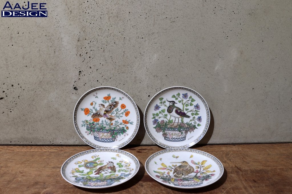 Set van vier Hutschenreuther maandbordjes met vogels, Gebruikt, Ophalen of Verzenden, Bord(en), Overige stijlen