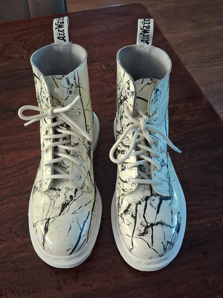 Mooie Laarsjes( dr.martens) mt 39 lakleer, Ophalen of Verzenden, Zo goed als nieuw, Zwart