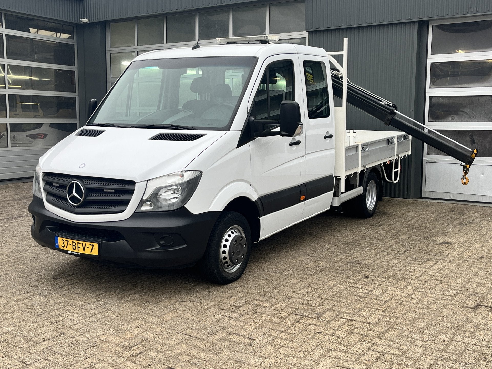 Mercedes-Benz Sprinter 513 CDI 130pk DC Laadkraan Hiab 017T, Stof, 4 cilinders, 7 stoelen, Wit