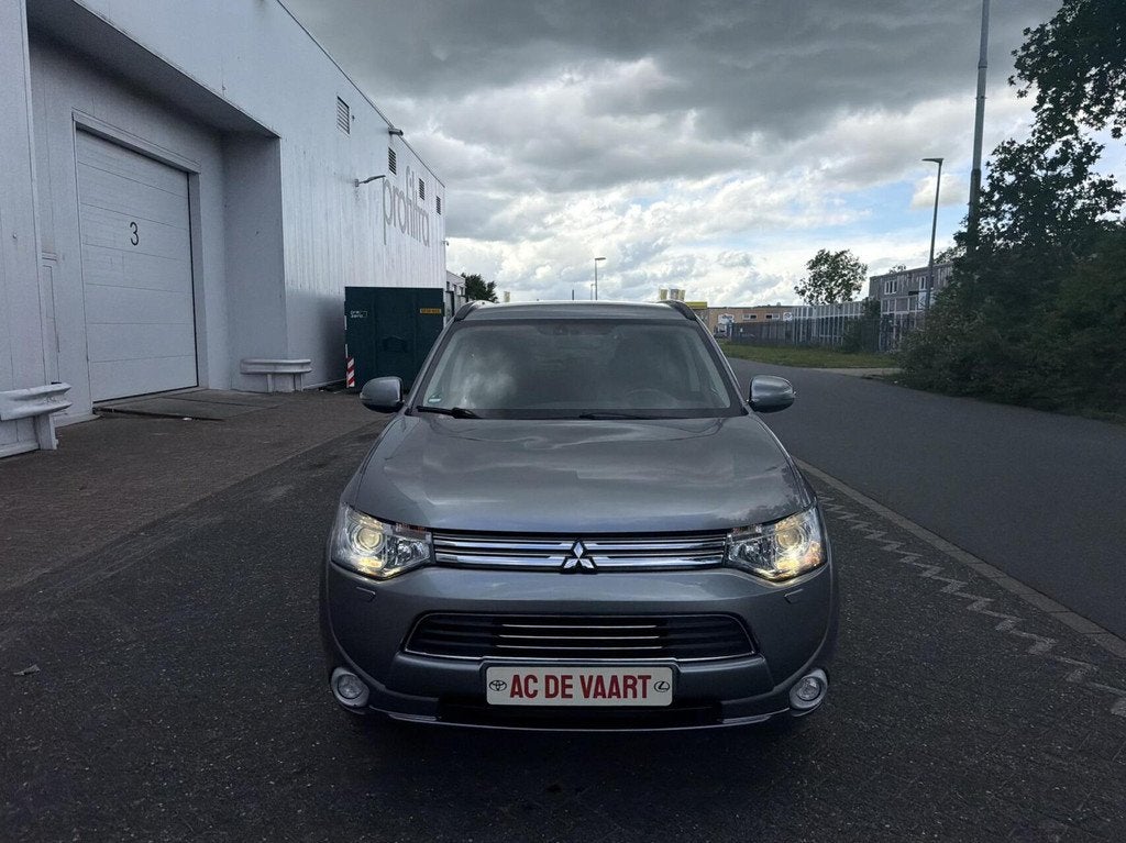 Mitsubishi Outlander 2.0 PHEV Executive, Auto's, Mitsubishi, 4 cilinders, Origineel Nederlands, Bedrijf, Vierwielaandrijving