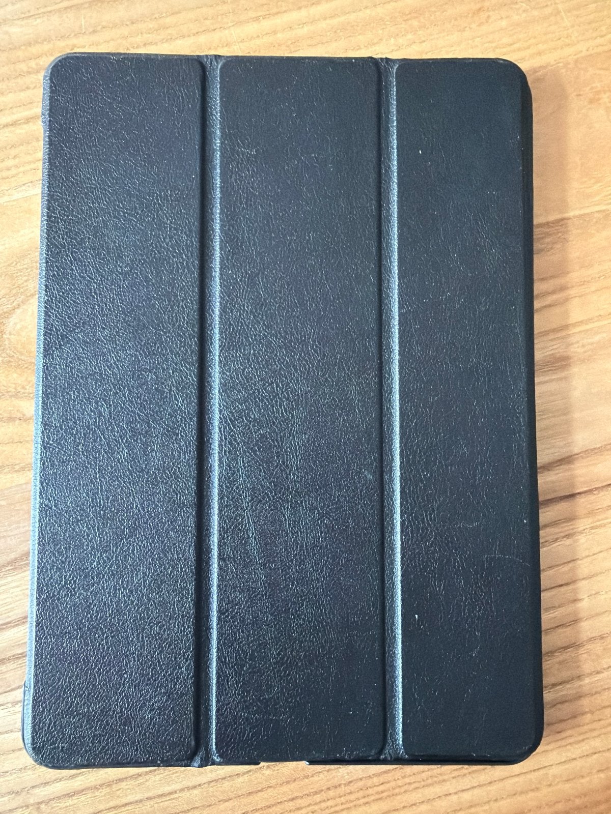 Nette zwarte ipad hoes voor 5e generatie, Computers en Software, Tablet-hoezen, Ophalen, Gebruikt, 10 inch, Bescherming voor- en achterkant