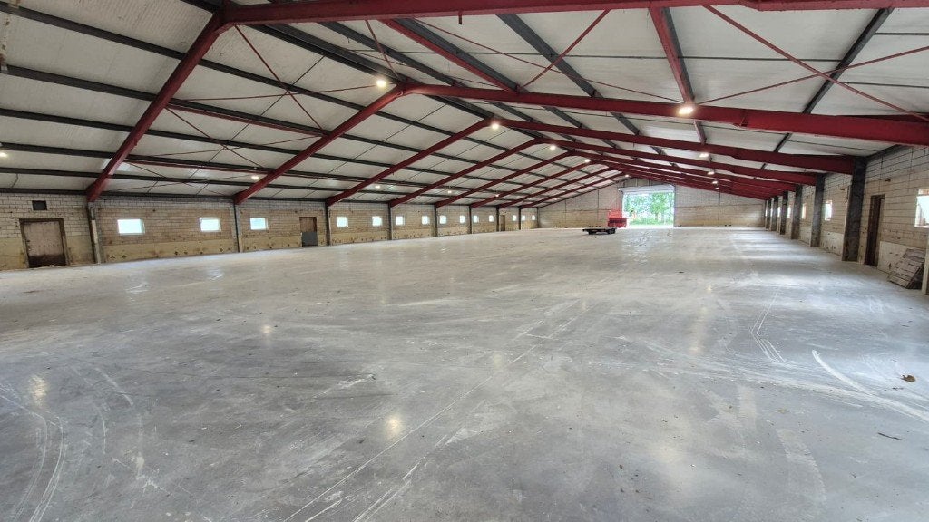 Opslagloods te huur – Grubbenvorst (1.800 m²), 1800 m², Huur, Bedrijfsruimte