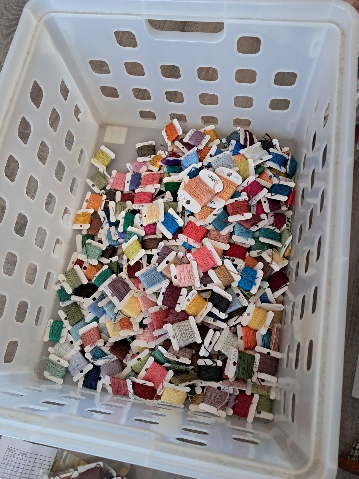 DMC borduurgaren op kaartjes - diverse kleuren en lengtes, Ophalen of Verzenden