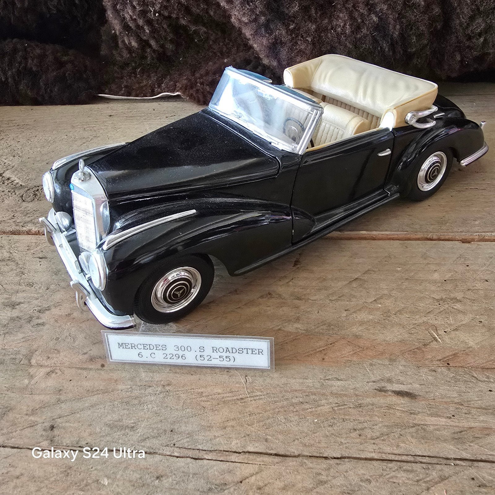 Mercedes-Benz 300S (1955), Hobby en Vrije tijd, Modelauto's | 1:18, Ophalen of Verzenden
