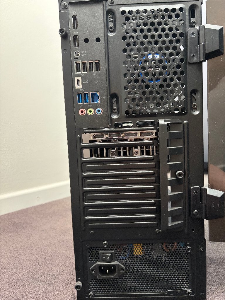 Foto 8 van Game PC | Ryzen 5 7500F | RTX 4060 | 32GB DDR5 | 2TB NVMe