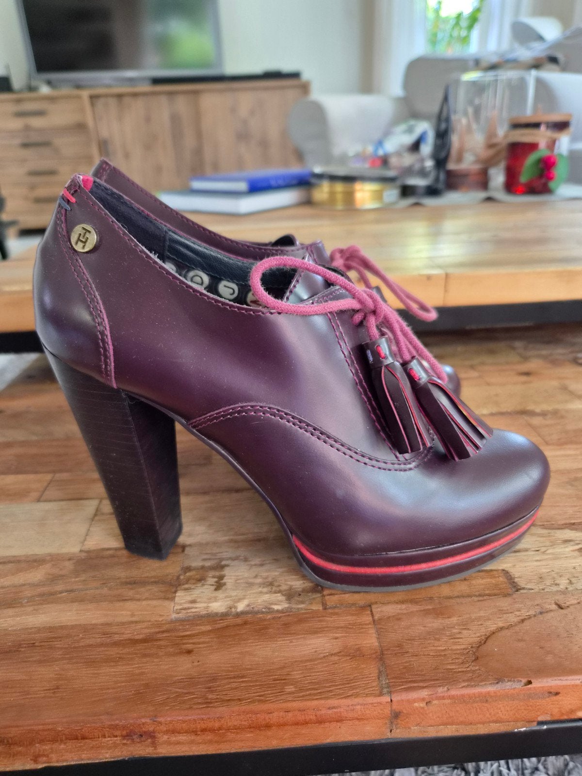 Tommy Hilfiger schoenen met hak, Overige kleuren, Ophalen of Verzenden, Zo goed als nieuw, Schoenen met hoge hakken