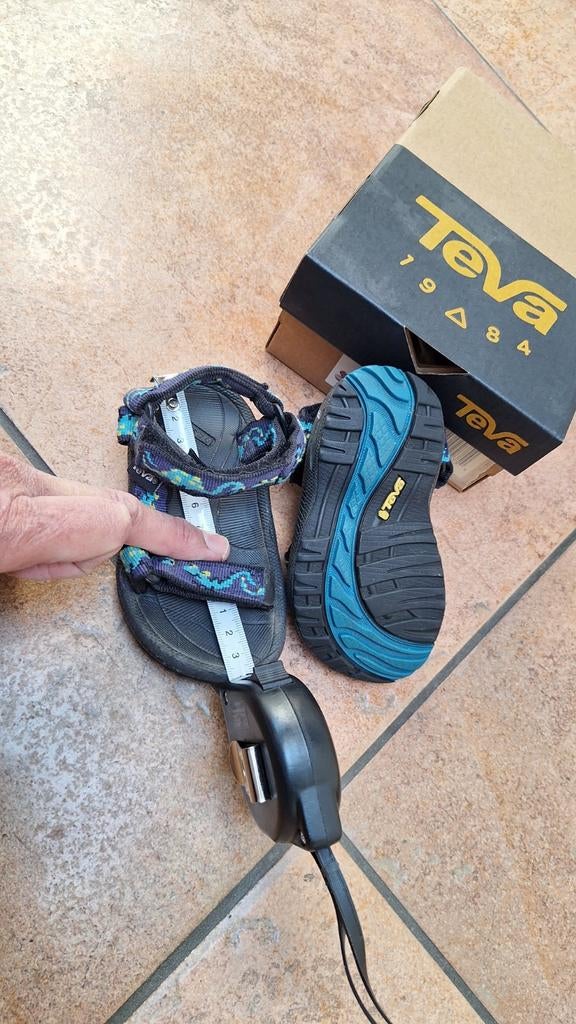 Teva sandaaltjes 19, Ophalen of Verzenden, Zo goed als nieuw, Meisje, Overige typen